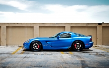     Dodge Viper      